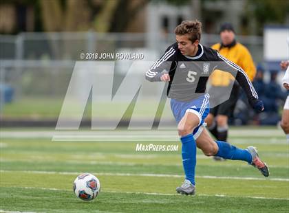 Thumbnail 3 in Lake Zurich vs. Round Lake (IHSA 3A Regional Final) photogallery.