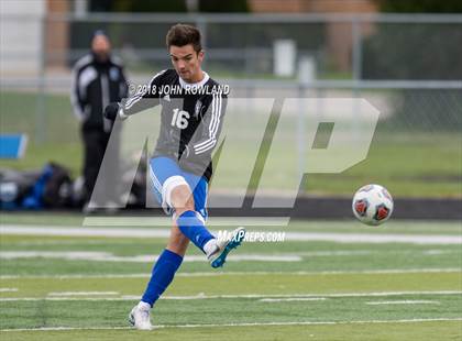 Thumbnail 1 in Lake Zurich vs. Round Lake (IHSA 3A Regional Final) photogallery.