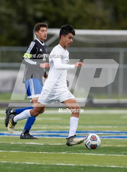 Thumbnail 1 in Lake Zurich vs. Round Lake (IHSA 3A Regional Final) photogallery.