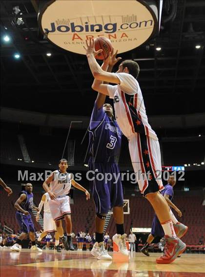 Thumbnail 2 in Chavez vs. Pinnacle (AIA D1 Semifinals) photogallery.