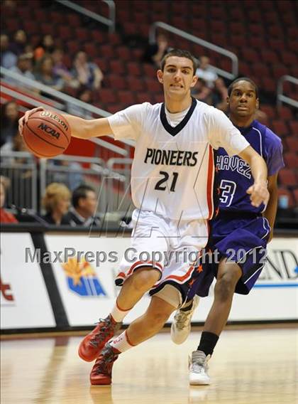 Thumbnail 2 in Chavez vs. Pinnacle (AIA D1 Semifinals) photogallery.