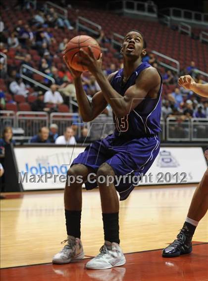Thumbnail 1 in Chavez vs. Pinnacle (AIA D1 Semifinals) photogallery.