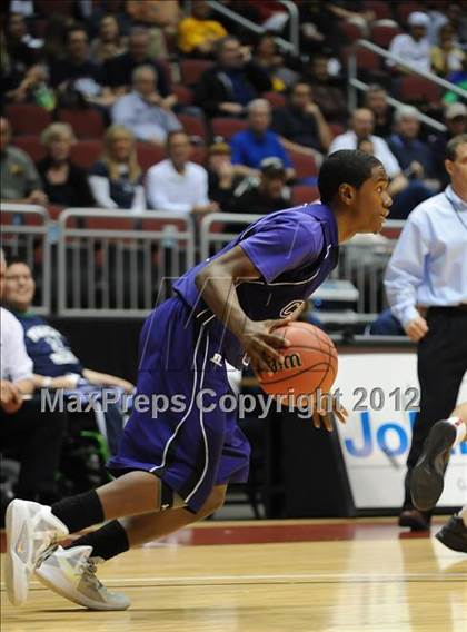 Thumbnail 3 in Chavez vs. Pinnacle (AIA D1 Semifinals) photogallery.