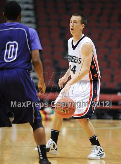 Thumbnail 3 in Chavez vs. Pinnacle (AIA D1 Semifinals) photogallery.