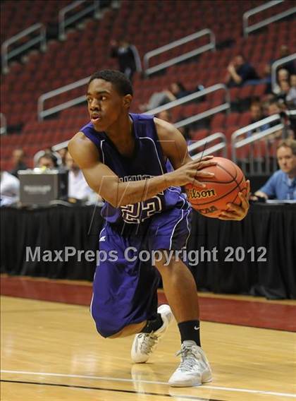 Thumbnail 2 in Chavez vs. Pinnacle (AIA D1 Semifinals) photogallery.