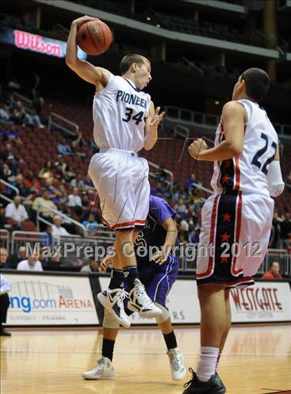 Thumbnail 3 in Chavez vs. Pinnacle (AIA D1 Semifinals) photogallery.