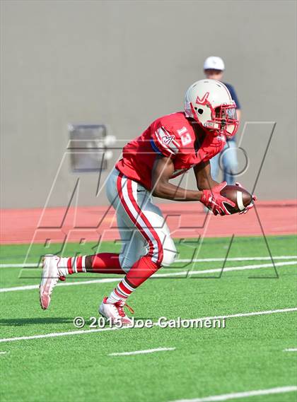 Thumbnail 2 in Judson vs Smithson Valley (6A D1 Quarterfinal) photogallery.