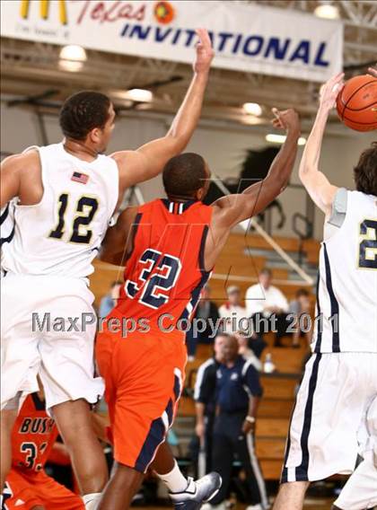 Thumbnail 2 in Fort Bend Bush v Second Baptist (McDonald's Texas Invitational) photogallery.