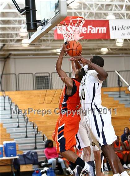 Thumbnail 1 in Fort Bend Bush v Second Baptist (McDonald's Texas Invitational) photogallery.