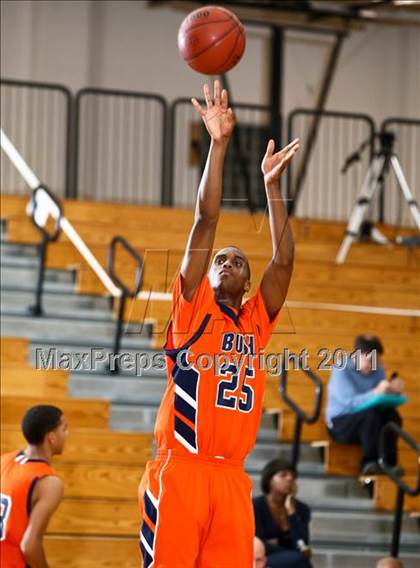Thumbnail 3 in Fort Bend Bush v Second Baptist (McDonald's Texas Invitational) photogallery.