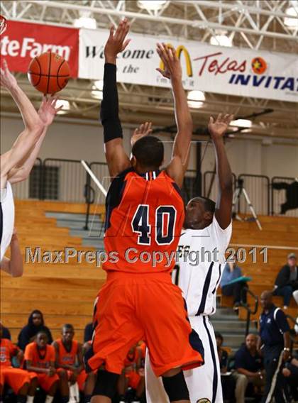 Thumbnail 1 in Fort Bend Bush v Second Baptist (McDonald's Texas Invitational) photogallery.