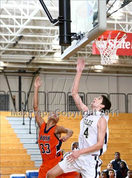 Thumbnail 3 in Fort Bend Bush v Second Baptist (McDonald's Texas Invitational) photogallery.