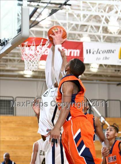 Thumbnail 3 in Fort Bend Bush v Second Baptist (McDonald's Texas Invitational) photogallery.