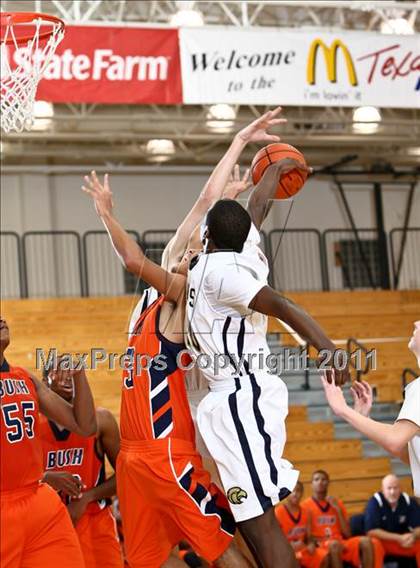 Thumbnail 2 in Fort Bend Bush v Second Baptist (McDonald's Texas Invitational) photogallery.