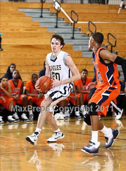 Thumbnail 2 in Fort Bend Bush v Second Baptist (McDonald's Texas Invitational) photogallery.