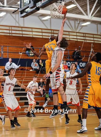 Thumbnail 1 in Lenoir City vs. Sweetwater photogallery.