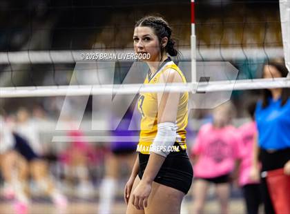 Thumbnail 1 in Sargent vs. Hi-Plains (CHSAA 1A First Round) photogallery.