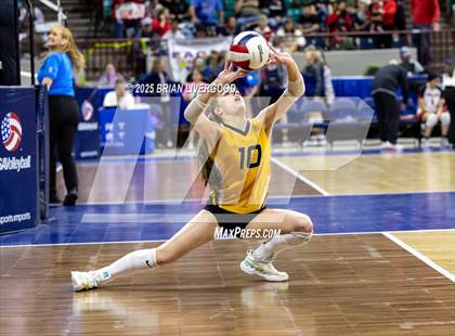 Thumbnail 2 in Sargent vs. Hi-Plains (CHSAA 1A First Round) photogallery.