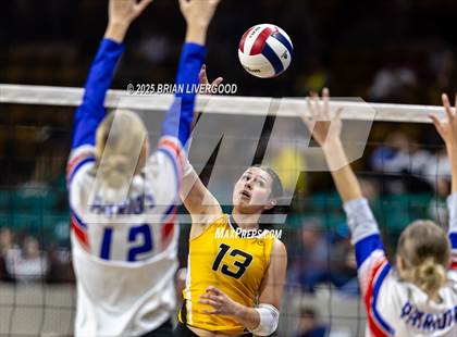 Thumbnail 3 in Sargent vs. Hi-Plains (CHSAA 1A First Round) photogallery.