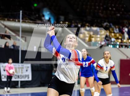 Thumbnail 3 in Sargent vs. Hi-Plains (CHSAA 1A First Round) photogallery.