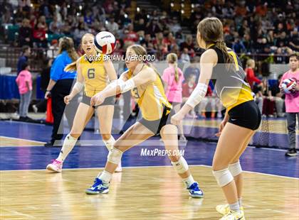 Thumbnail 2 in Sargent vs. Hi-Plains (CHSAA 1A First Round) photogallery.