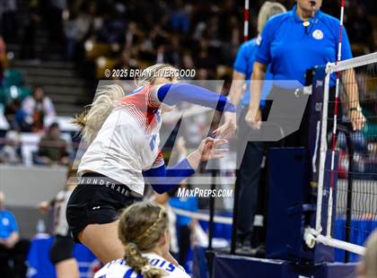 Thumbnail 1 in Sargent vs. Hi-Plains (CHSAA 1A First Round) photogallery.