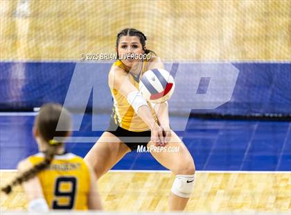 Thumbnail 3 in Sargent vs. Hi-Plains (CHSAA 1A First Round) photogallery.