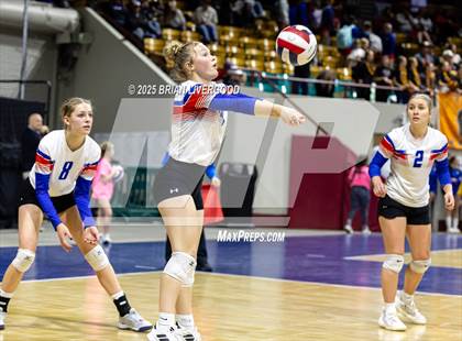 Thumbnail 2 in Sargent vs. Hi-Plains (CHSAA 1A First Round) photogallery.