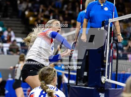 Thumbnail 2 in Sargent vs. Hi-Plains (CHSAA 1A First Round) photogallery.