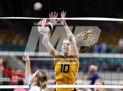 Thumbnail 2 in Sargent vs. Hi-Plains (CHSAA 1A First Round) photogallery.