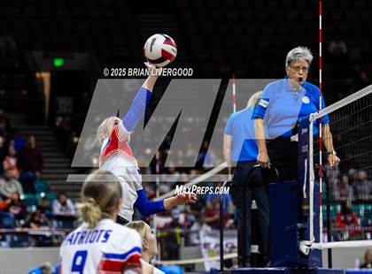 Thumbnail 2 in Sargent vs. Hi-Plains (CHSAA 1A First Round) photogallery.