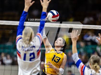 Thumbnail 2 in Sargent vs. Hi-Plains (CHSAA 1A First Round) photogallery.