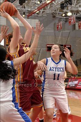 Thumbnail 2 in La Quinta vs Ocean View (Nike Extravaganza) photogallery.