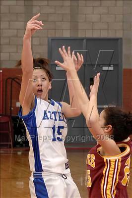 Thumbnail 3 in La Quinta vs Ocean View (Nike Extravaganza) photogallery.