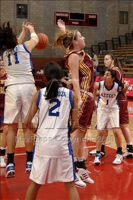 Thumbnail 2 in La Quinta vs Ocean View (Nike Extravaganza) photogallery.