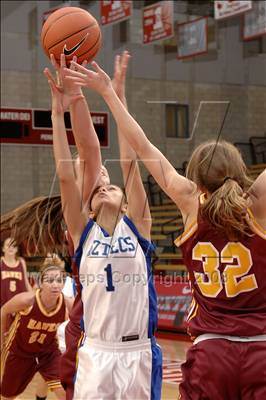 Thumbnail 3 in La Quinta vs Ocean View (Nike Extravaganza) photogallery.