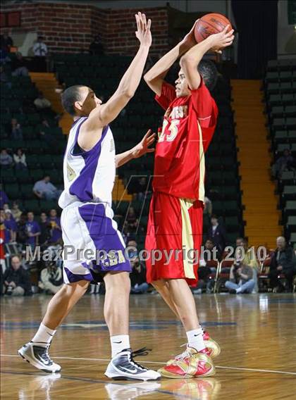 Thumbnail 2 in Half Hollow Hills West vs. Christian Brothers (NYSPHSAA Class AA Final) photogallery.