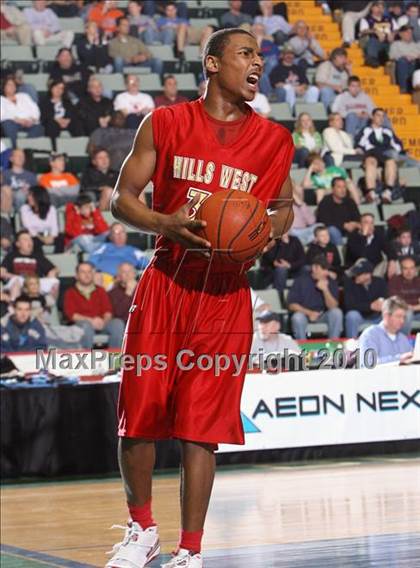 Thumbnail 2 in Half Hollow Hills West vs. Christian Brothers (NYSPHSAA Class AA Final) photogallery.