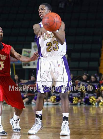 Thumbnail 3 in Half Hollow Hills West vs. Christian Brothers (NYSPHSAA Class AA Final) photogallery.