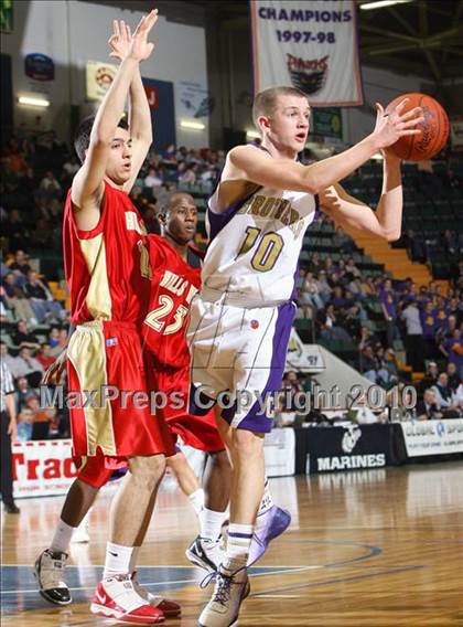 Thumbnail 1 in Half Hollow Hills West vs. Christian Brothers (NYSPHSAA Class AA Final) photogallery.