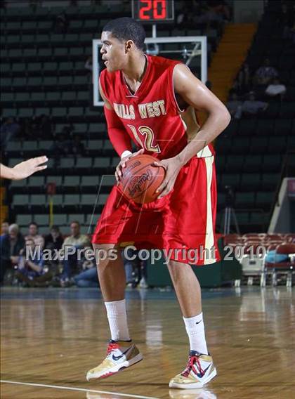Thumbnail 3 in Half Hollow Hills West vs. Christian Brothers (NYSPHSAA Class AA Final) photogallery.