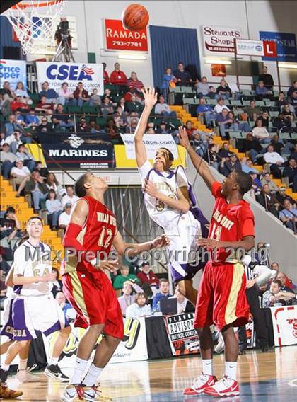 Thumbnail 3 in Half Hollow Hills West vs. Christian Brothers (NYSPHSAA Class AA Final) photogallery.