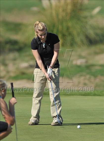 Thumbnail 2 in CIF SJS Masters Championship photogallery.