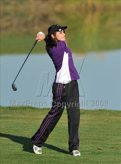 Thumbnail 3 in CIF SJS Masters Championship photogallery.