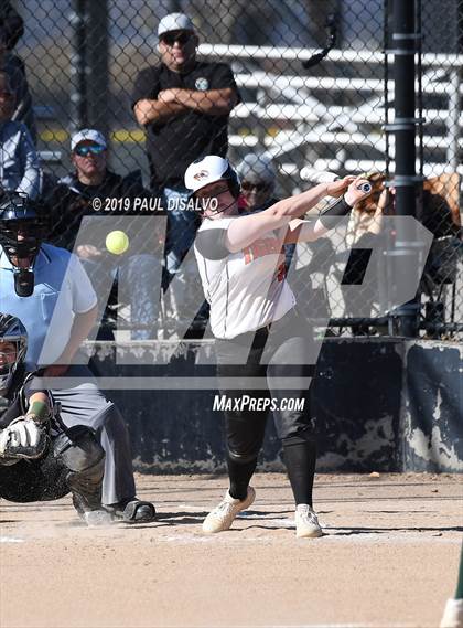 Thumbnail 2 in Lakewood vs. Mountain Vista (CHSAA 5A Region 1) photogallery.