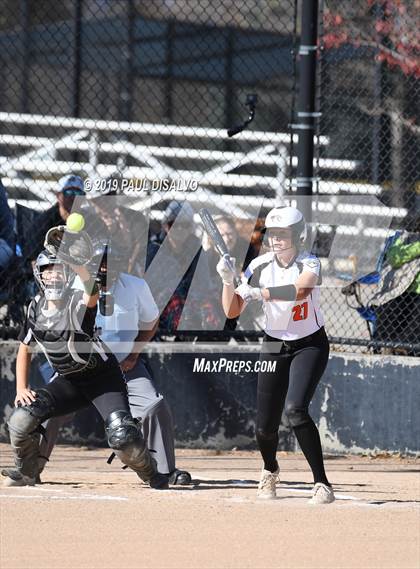 Thumbnail 2 in Lakewood vs. Mountain Vista (CHSAA 5A Region 1) photogallery.