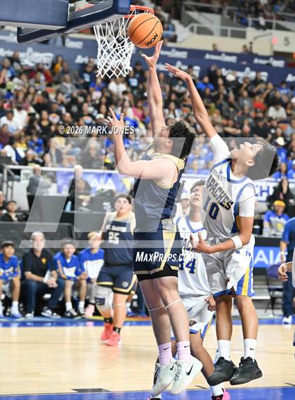 Thumbnail 1 in Fort Thomas vs. St. David (AIA 1A Final) photogallery.