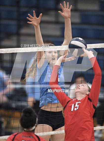 Thumbnail 3 in Palos Verdes @ Corona del Mar (CIF-SS D2 Playoff) photogallery.