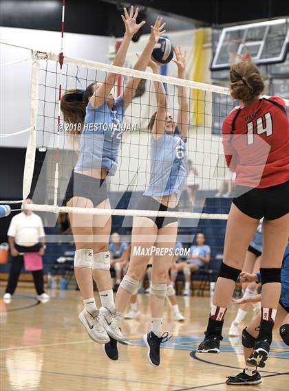 Thumbnail 2 in Palos Verdes @ Corona del Mar (CIF-SS D2 Playoff) photogallery.