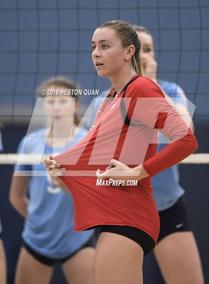 Thumbnail 2 in Palos Verdes @ Corona del Mar (CIF-SS D2 Playoff) photogallery.